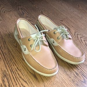 brand new women’s sperrys